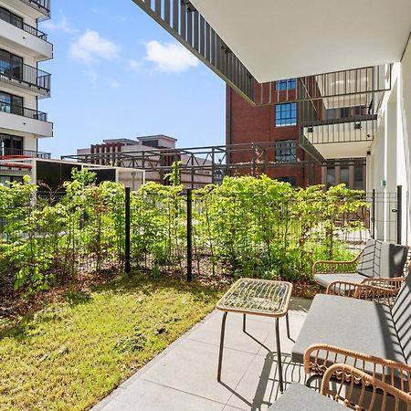 Doki Living - Foodhall & Parking By Downtown Apartments Гданск Екстериор снимка