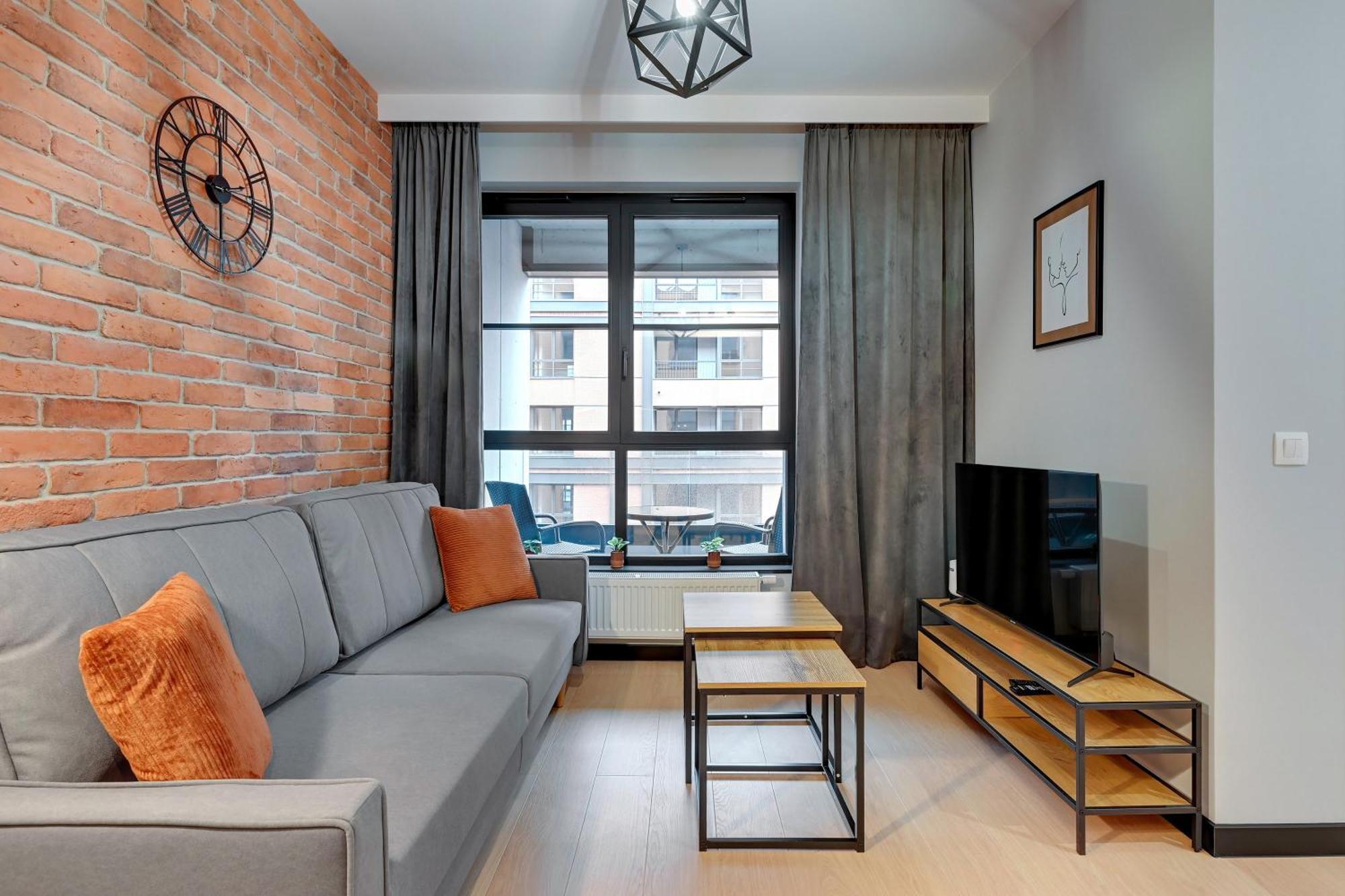 Doki Living - Foodhall & Parking By Downtown Apartments Гданск Екстериор снимка
