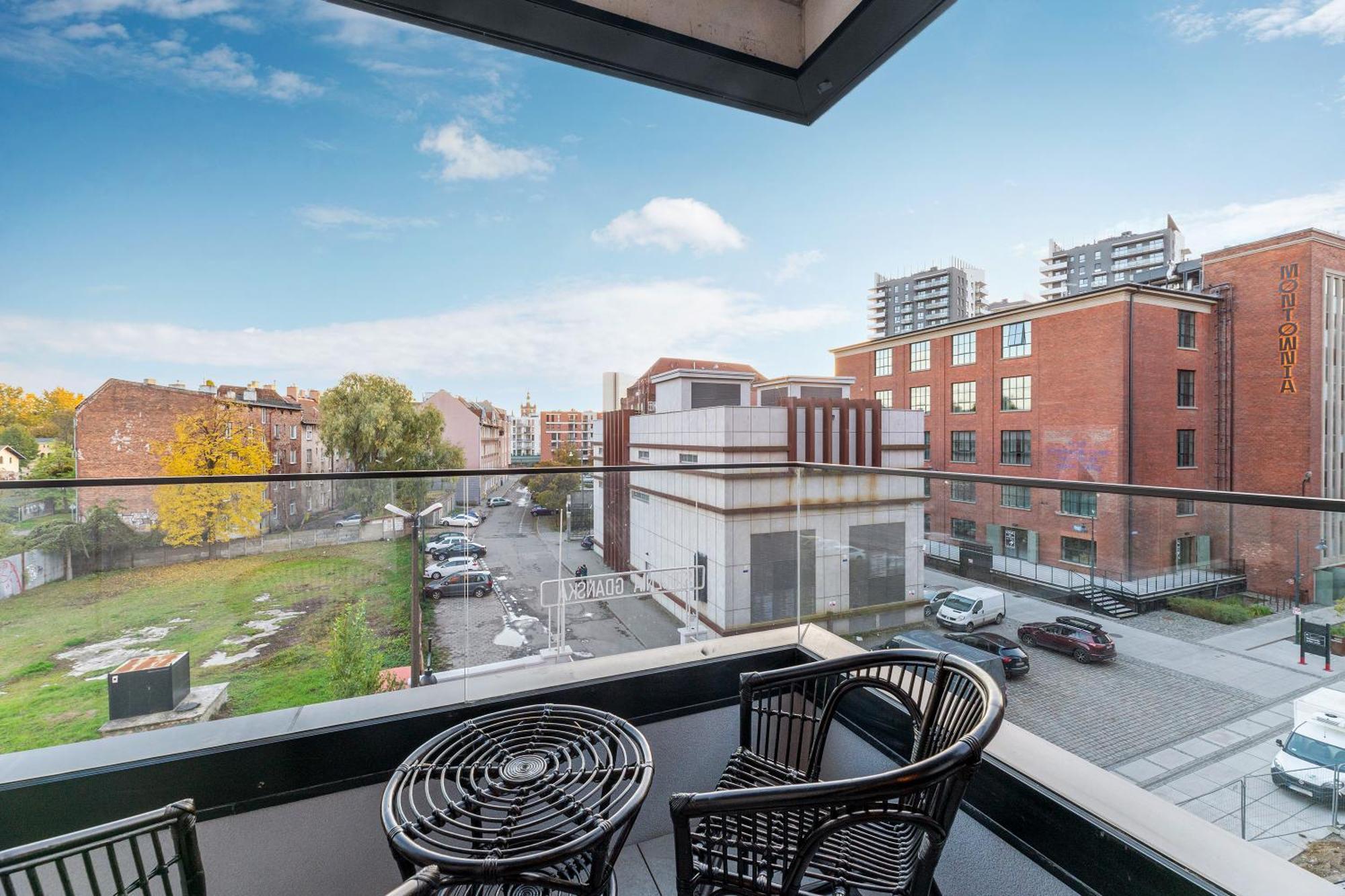 Doki Living - Foodhall & Parking By Downtown Apartments Гданск Екстериор снимка