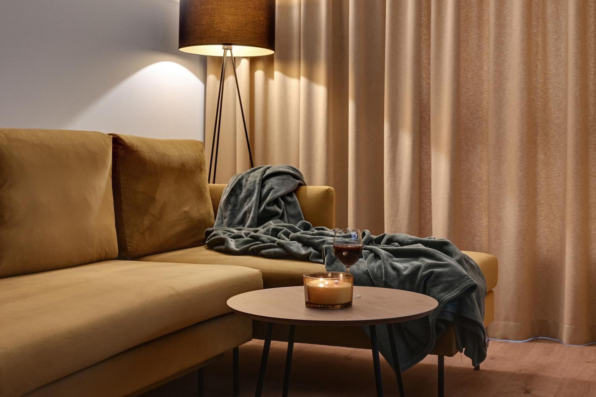 Doki Living - Foodhall & Parking By Downtown Apartments Гданск Екстериор снимка