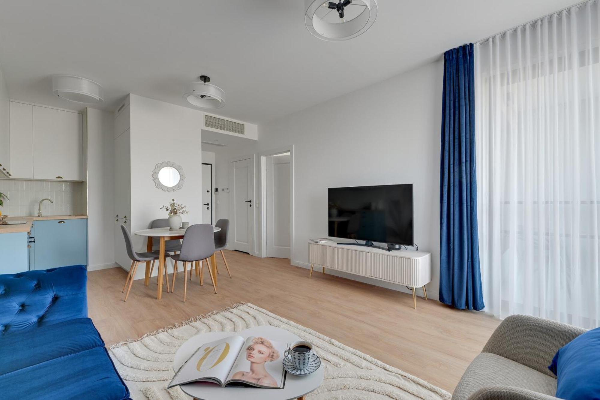 Doki Living - Foodhall & Parking By Downtown Apartments Гданск Екстериор снимка