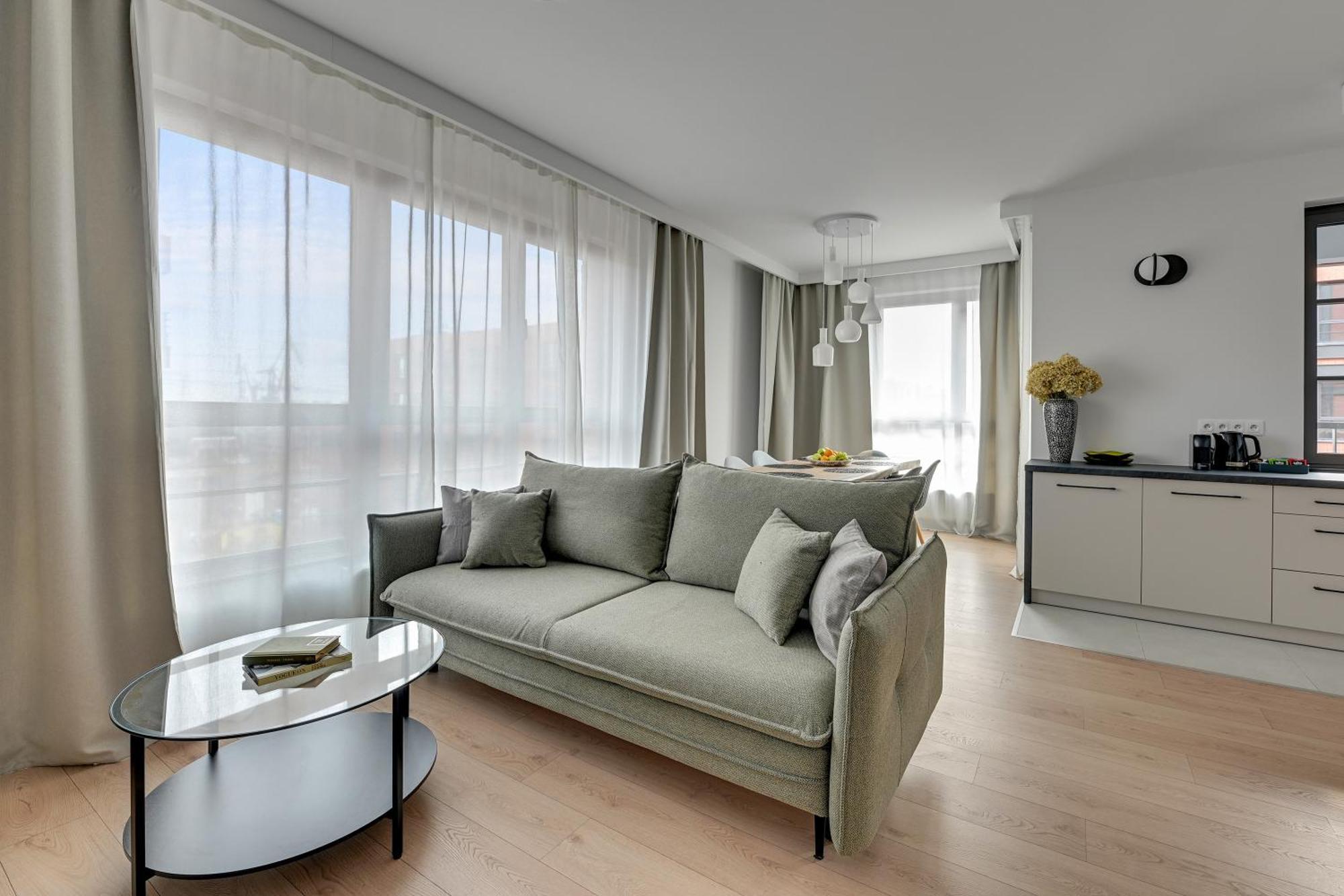 Doki Living - Foodhall & Parking By Downtown Apartments Гданск Екстериор снимка