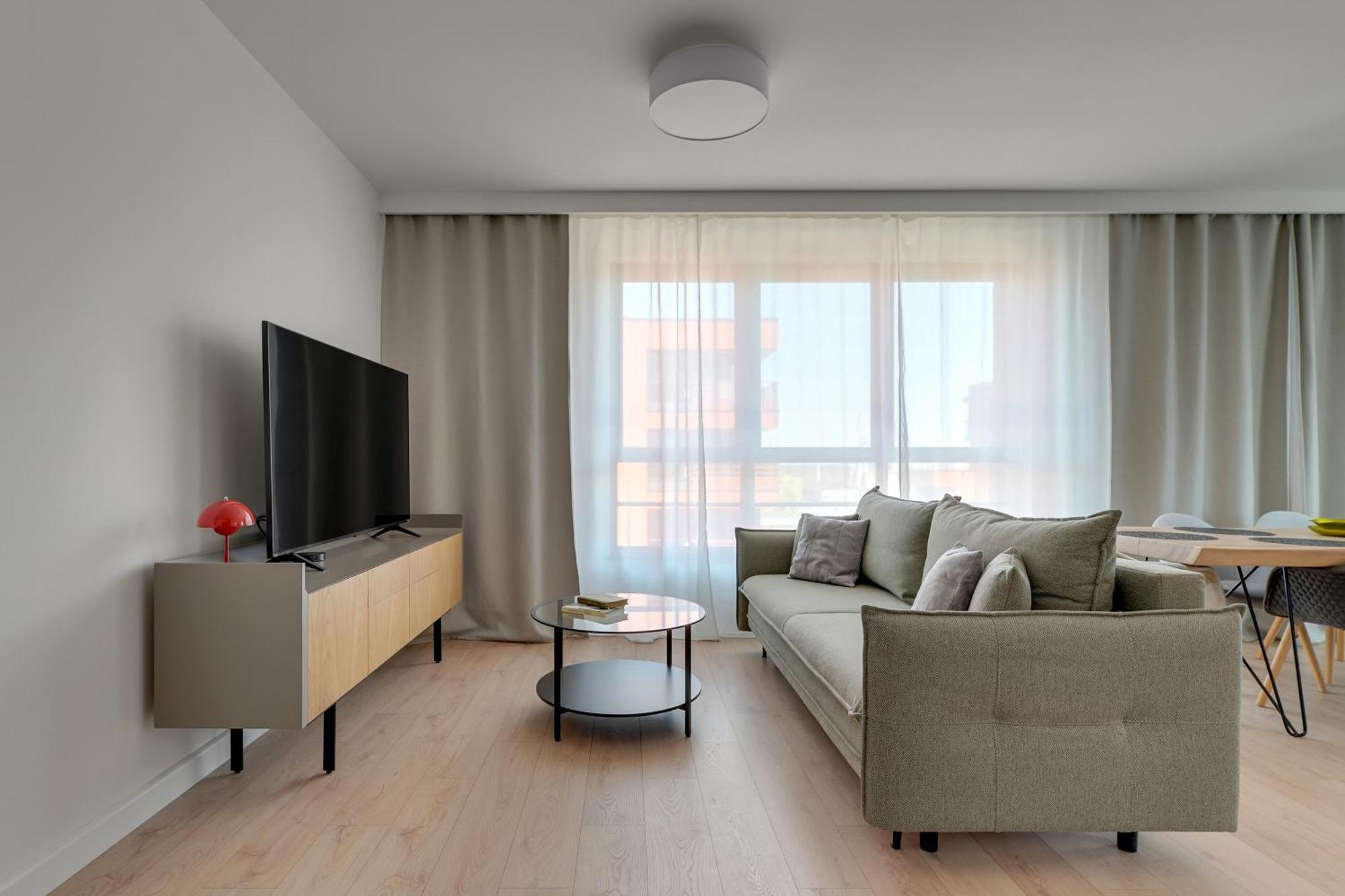 Doki Living - Foodhall & Parking By Downtown Apartments Гданск Екстериор снимка